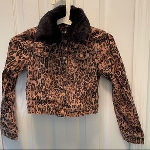 Girl’s leopard jacket with black fur. NWOT. Sz 7/8